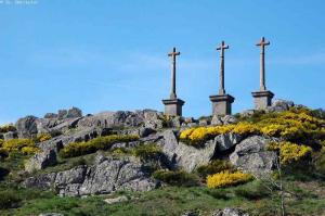 chemin de saint regis GR 430 - calvaire de montregard