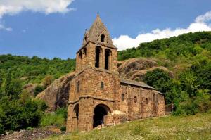 sources gorges allier GR 470 Eglise Saint-Julien-des-Chazes