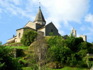 Eglise de Saint Julien Chapteuil, sur le chemin de Compostelle de Genève au Puy-en-Velay