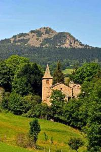 Haut Lignon, entre massif du Meygal et plateaux d'Ardèche