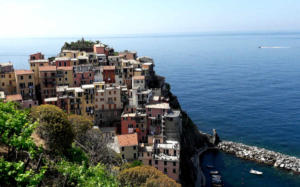 escapade en emblavez - rando dans les cinque terre en Italie - vue sur la ville